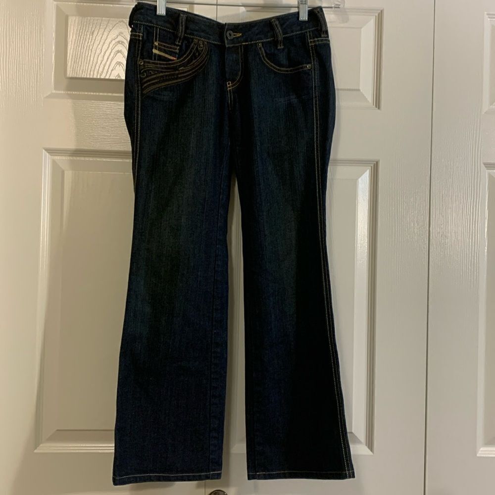 DIESEL INDUSTRY, RYOTH, ladies size 27x34, new condition, Italian made
